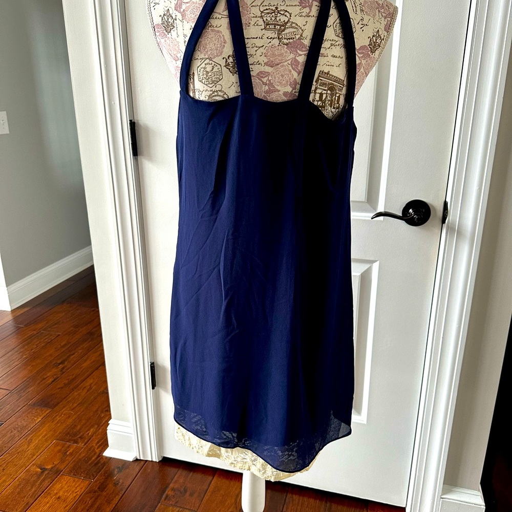 Dress - Picture 1 of 2